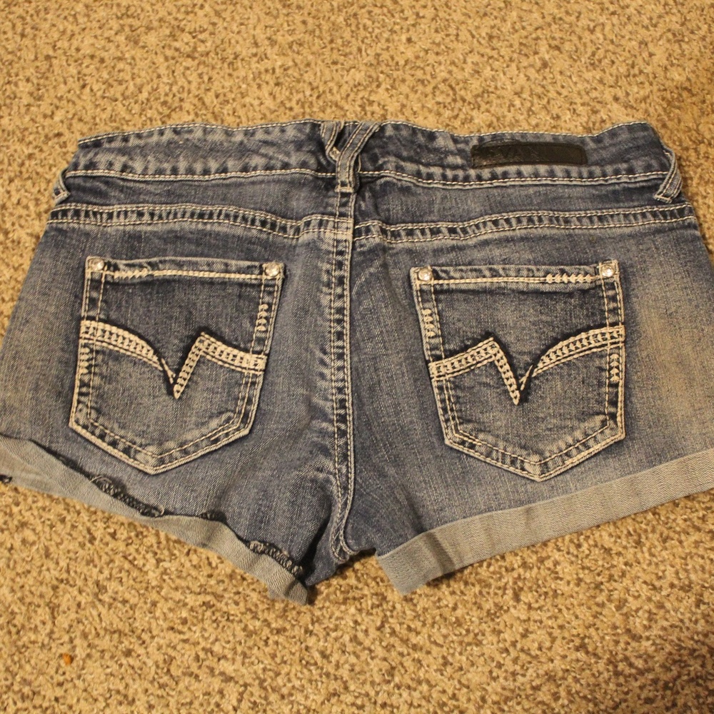 Vanity Shorts - Picture 2 of 2
